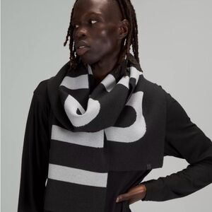 Lululemon Athletica Black and White Knit Logo Scarf